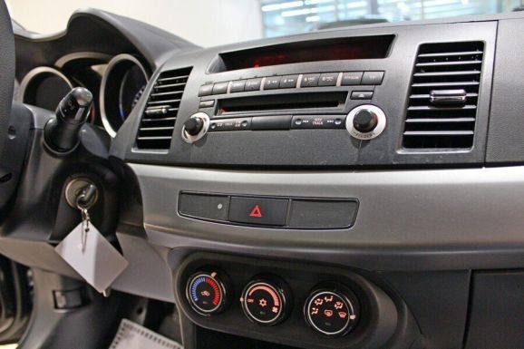 Mitsubishi Lancer, 1.5 л, АТ, 2010 фото 9