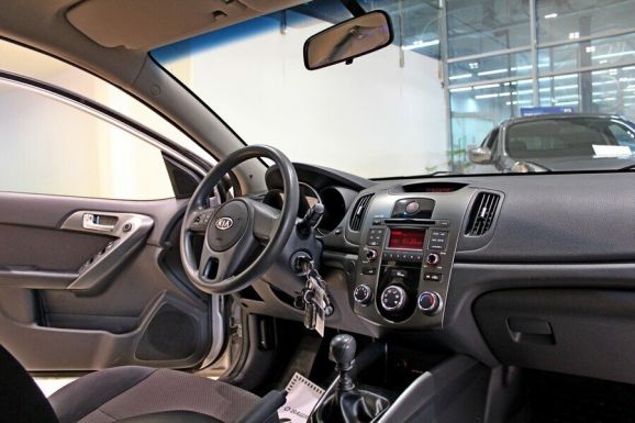 Kia Cerato, 1.6 л, МТ, 2013 фото 7
