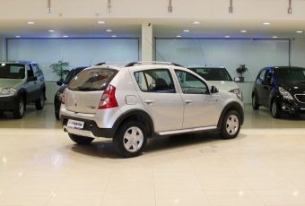 Renault Sandero, 1.6 л, МКПП, 2014 фото 6