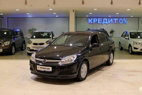 Opel Astra, 1.8 л, АТ, 2013 фото 3