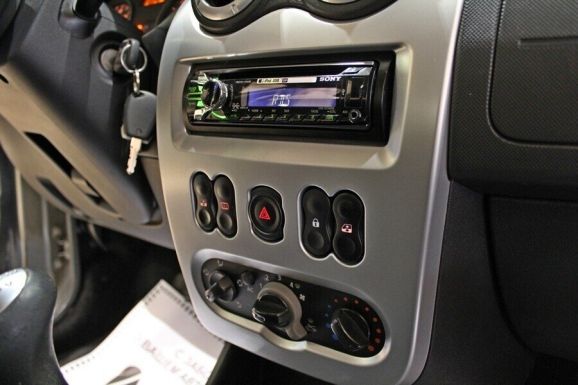 Renault Sandero, 1.6 л, МТ, 2012 фото 9