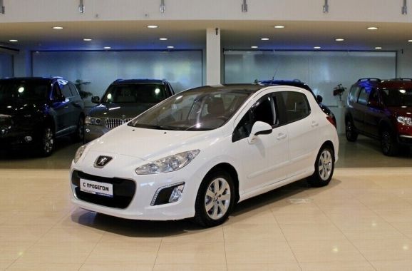 Peugeot 308, 1.6 л, МТ, 2013 фото 3
