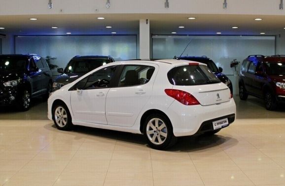 Peugeot 308, 1.6 л, МТ, 2013 фото 5