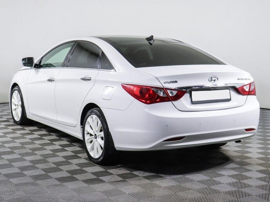 Hyundai Sonata, 2.0 л, АТ, 2011 фото 6