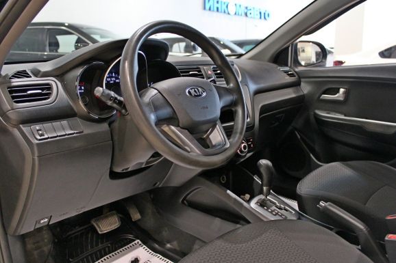 Kia Rio, 1.4 л, АТ, 2013 фото 1