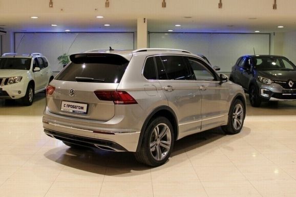Volkswagen Tiguan, 2.0 л, Робот, 2018 фото 6