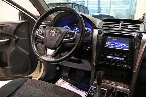 Toyota Camry, 2.5 л, АТ, 2016 фото 7