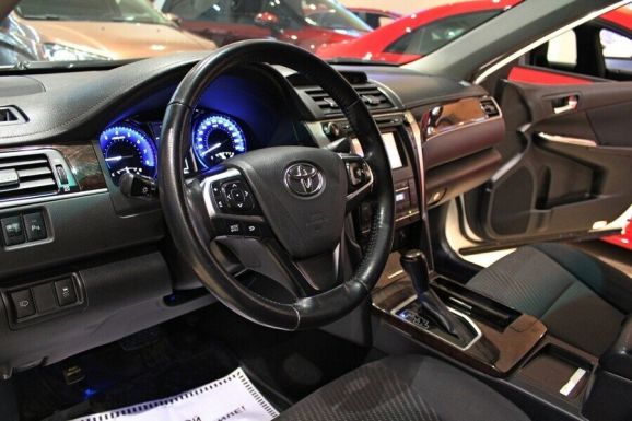 Toyota Camry, 2.5 л, АТ, 2016 фото 9