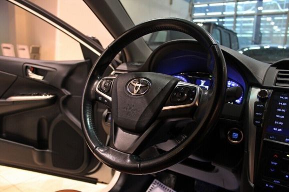 Toyota Camry, 2.5 л, АТ, 2017 фото 11