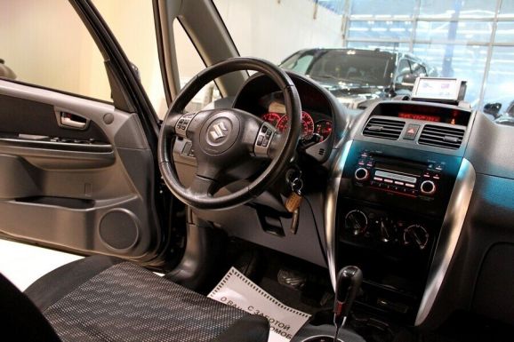 Suzuki SX4, 2.0 л, АТ, 2009 фото 7