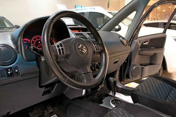 Suzuki SX4, 2.0 л, АТ, 2009 фото 9