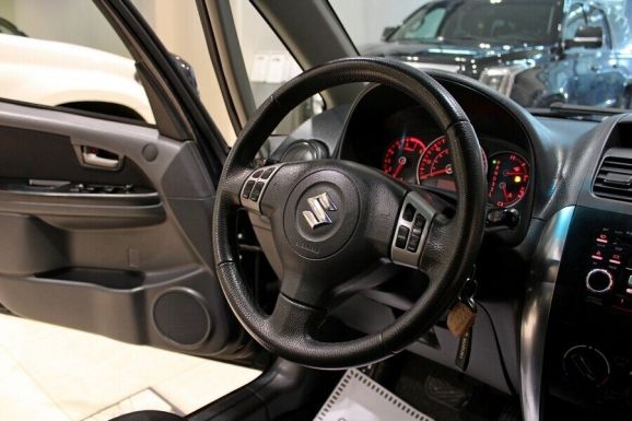 Suzuki SX4, 2.0 л, АТ, 2009 фото 2