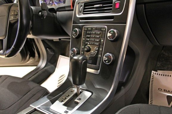 Volvo S60, 1.6 л, АТ, 2013 фото 9