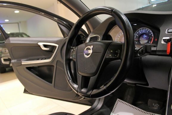 Volvo S60, 1.6 л, АТ, 2013 фото 10