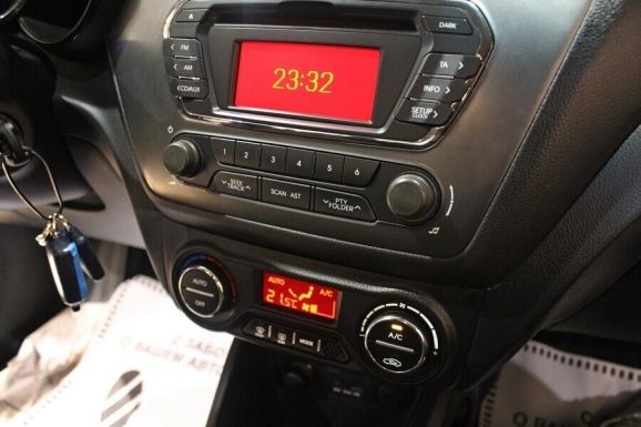 Kia Rio, 1.6 л, АТ, 2011 фото 9