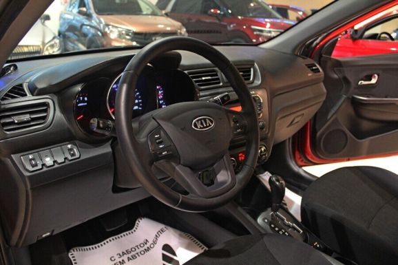 Kia Rio, 1.6 л, АТ, 2011 фото 2