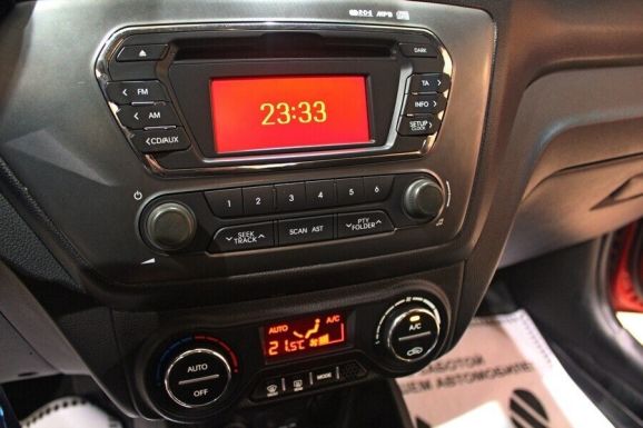 Kia Rio, 1.6 л, АТ, 2011 фото 1