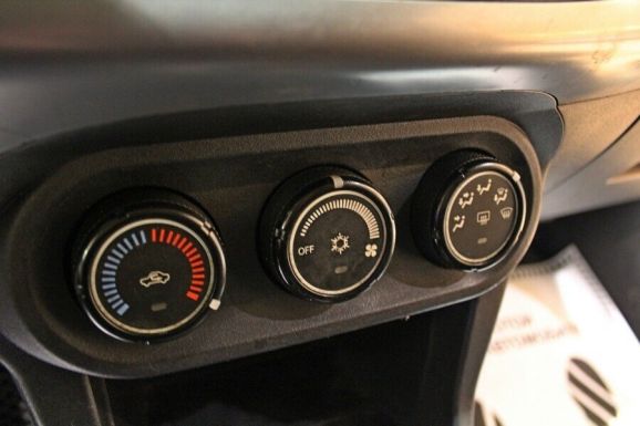 Mitsubishi Lancer, 1.6 л, АТ, 2013 фото 1