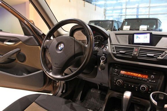 BMW X1, 2.0 л, АТ, 2010 фото 7