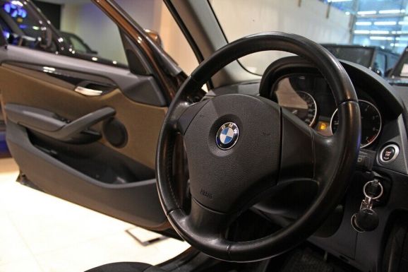 BMW X1, 2.0 л, АТ, 2010 фото 2