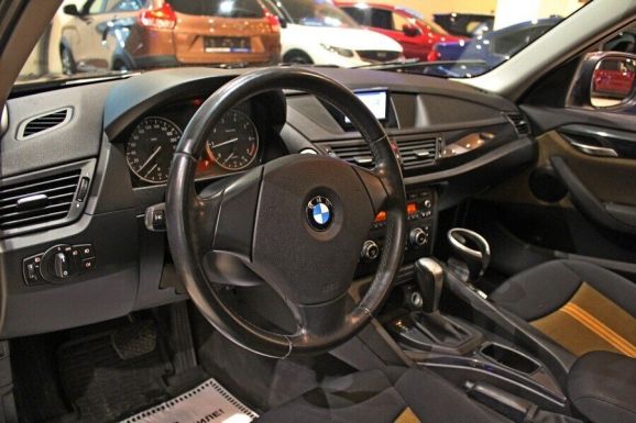 BMW X1, 2.0 л, АТ, 2010 фото 1