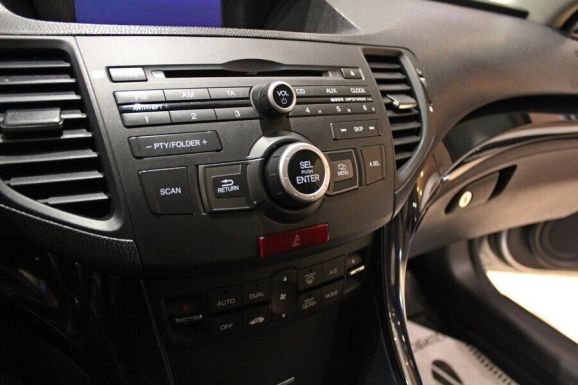 Honda Accord, 2.0 л, АТ, 2010 фото 1