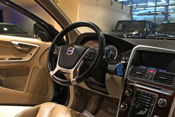 Volvo XC60, 2.4 л, АТ, 2012 фото 7