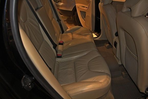 Volvo XC60, 2.4 л, АТ, 2012 фото 2