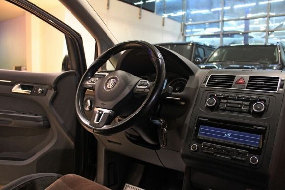 Volkswagen Touran, 1.4 л, Робот, 2011 фото 7