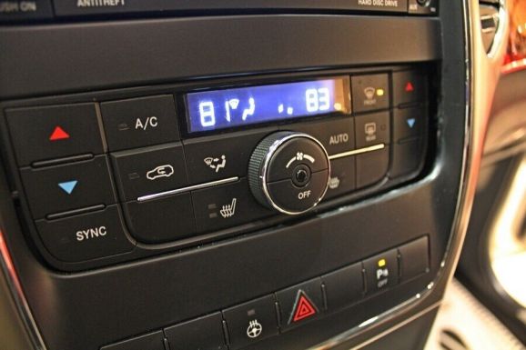 Jeep Grand Cherokee, 3.0 л, АТ, 2011 фото 1