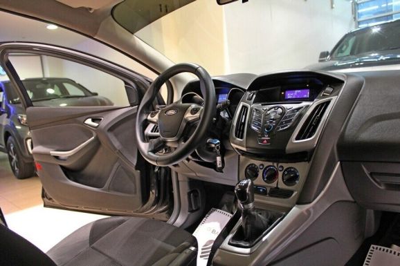 Ford Focus, 1.6 л, МТ, 2014 фото 7