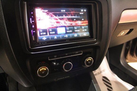 Volkswagen Jetta, 1.6 л, АТ, 2014 фото 1