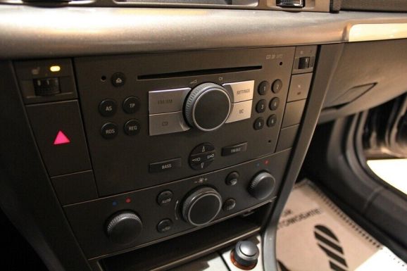 Opel Vectra, 1.8 л, МТ, 2008 фото 1