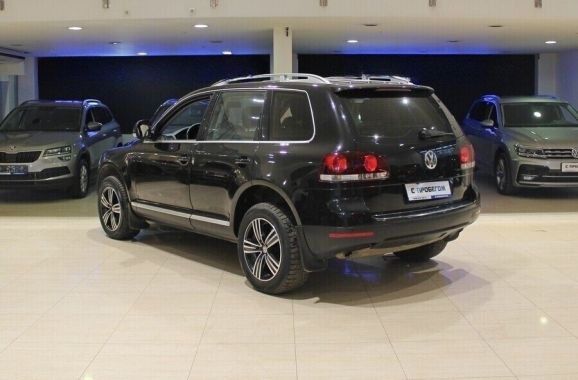 Volkswagen Touareg, 2.5 л, АТ, 2010 фото 5