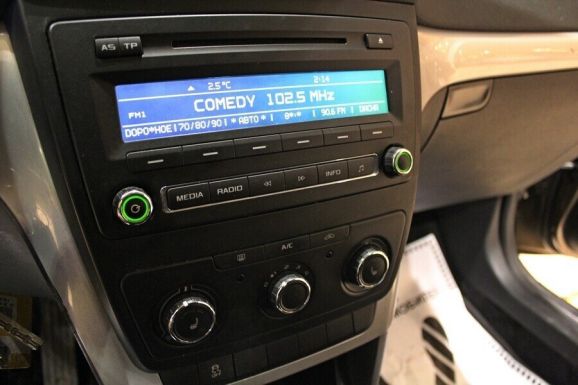 Skoda Yeti, 1.2 л, Робот, 2013 фото 2