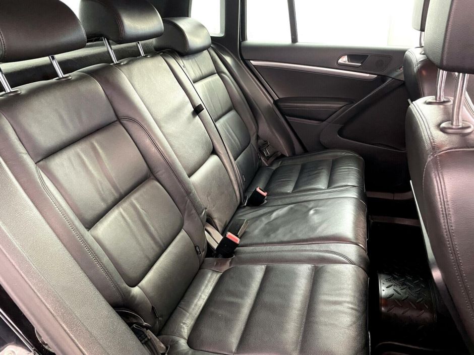 Volkswagen Tiguan, 2.0 л, АТ, 2013 фото 1