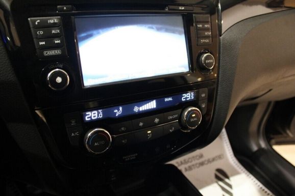 Nissan Qashqai, 2.0 л, МТ, 2017 фото 1