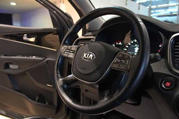 Kia Sorento, 2.2 л, АТ, 2017 фото 9