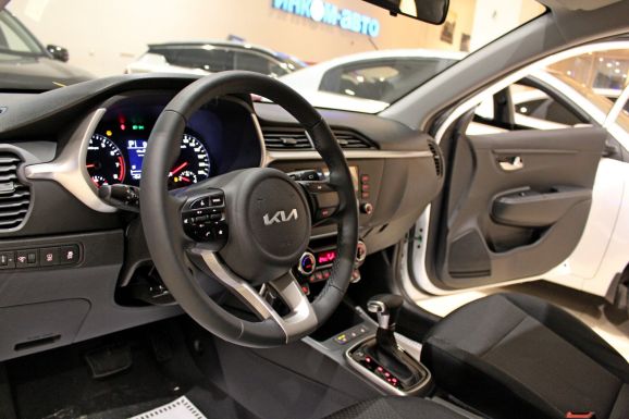 Kia Rio, 1.6 л, АТ, 2021 фото 8