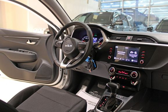 Kia Rio, 1.6 л, АТ, 2021 фото 9