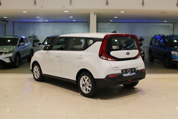 Kia Soul, 1.6 л, АТ, 2021 фото 6