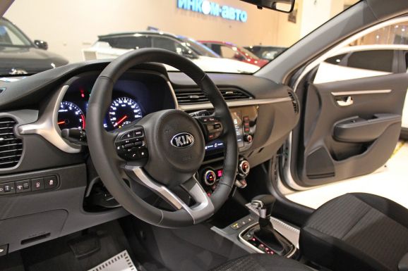 Kia Rio, 1.6 л, АТ, 2022 фото 9