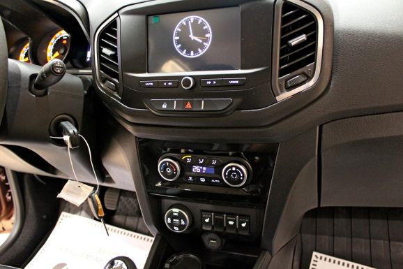 LADA (ВАЗ) XRAY, 1.8 л, МТ, 2021 фото 8