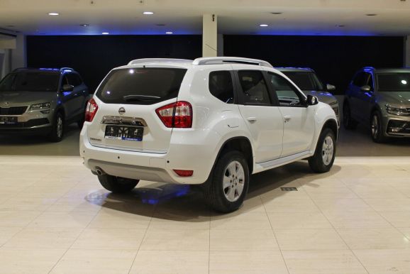 Nissan Terrano, 1.6 л, МТ, 2017 фото 4