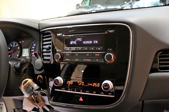 Mitsubishi Outlander, 2.0 л, Вариатор, 2020 фото 8