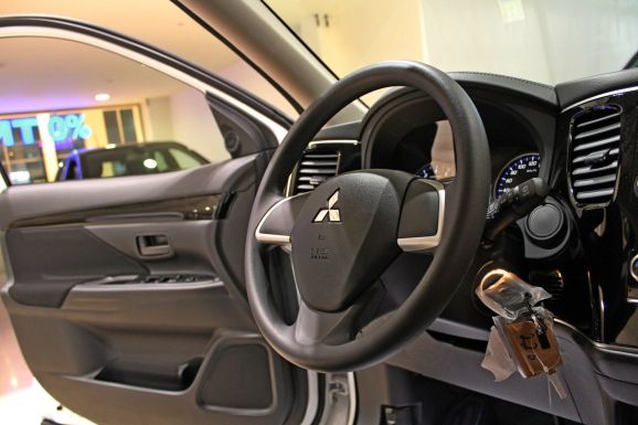 Mitsubishi Outlander, 2.0 л, Вариатор, 2020 фото 9