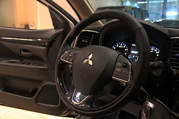 Mitsubishi Outlander, 2.0 л, Вариатор, 2020 фото 9