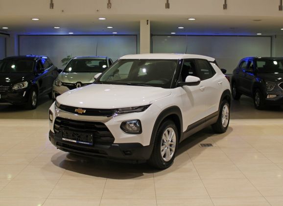 Chevrolet TrailBlazer, 1.3 л, Вариатор, 2022 фото 3