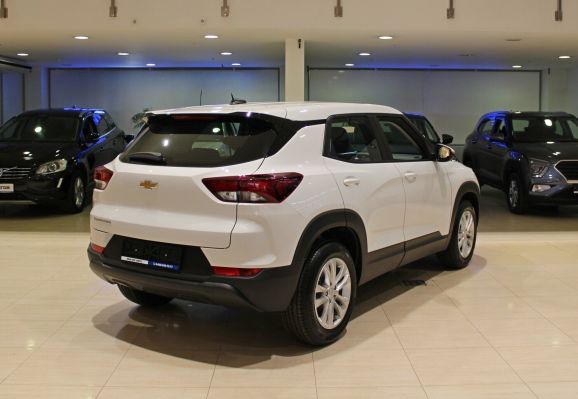 Chevrolet TrailBlazer, 1.3 л, Вариатор, 2022 фото 4