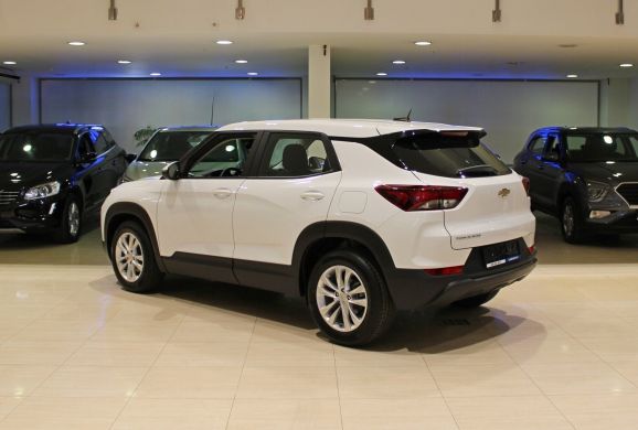 Chevrolet TrailBlazer, 1.3 л, Вариатор, 2022 фото 6